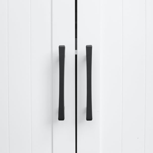 Black diamond cabinet pulls on white cabinet