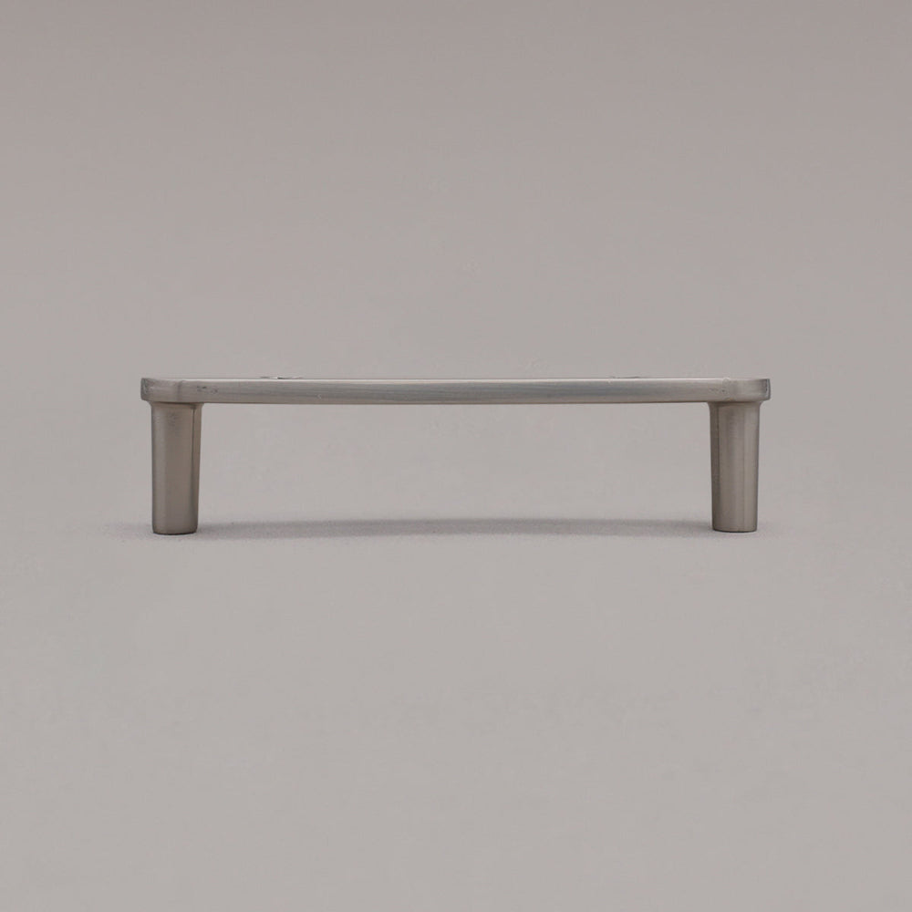 horizon satin nickel silver pull standing on gray background