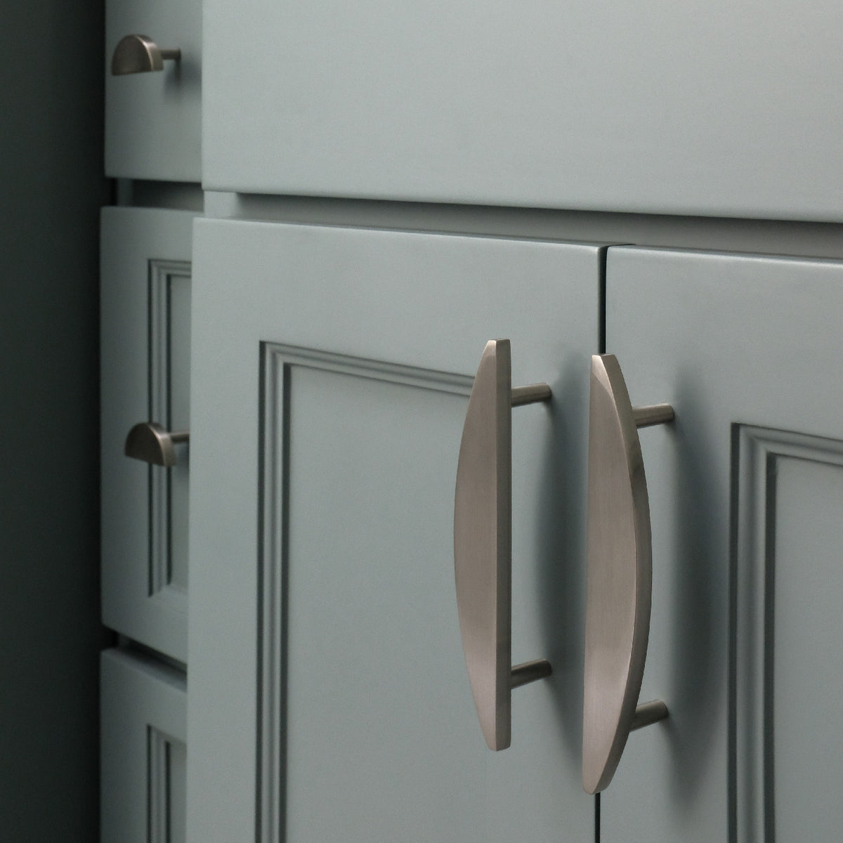 Cosmas Arch Cabinet Handles - Oil Rubbed Bronze Pulls #616-160ORB (Zinc Metal)