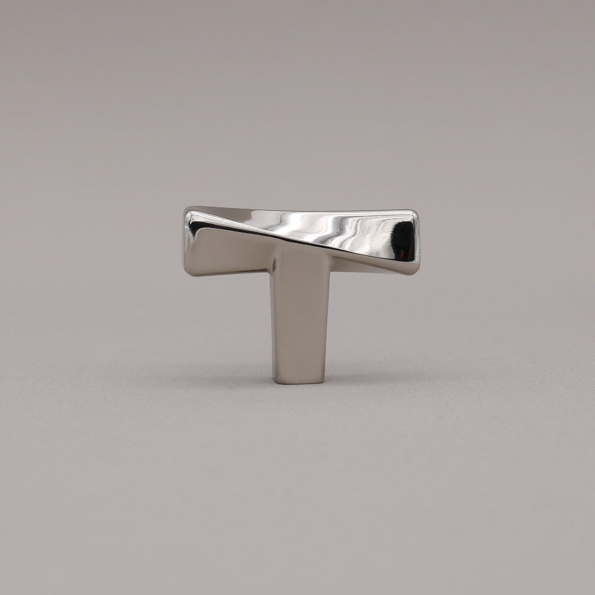 Polished nickel twisted knob.