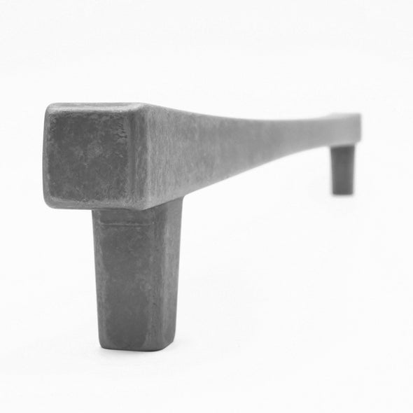 Closeup, side view of the beveling detail on Diamond Appliance Pull in a Weathered Nickel finish