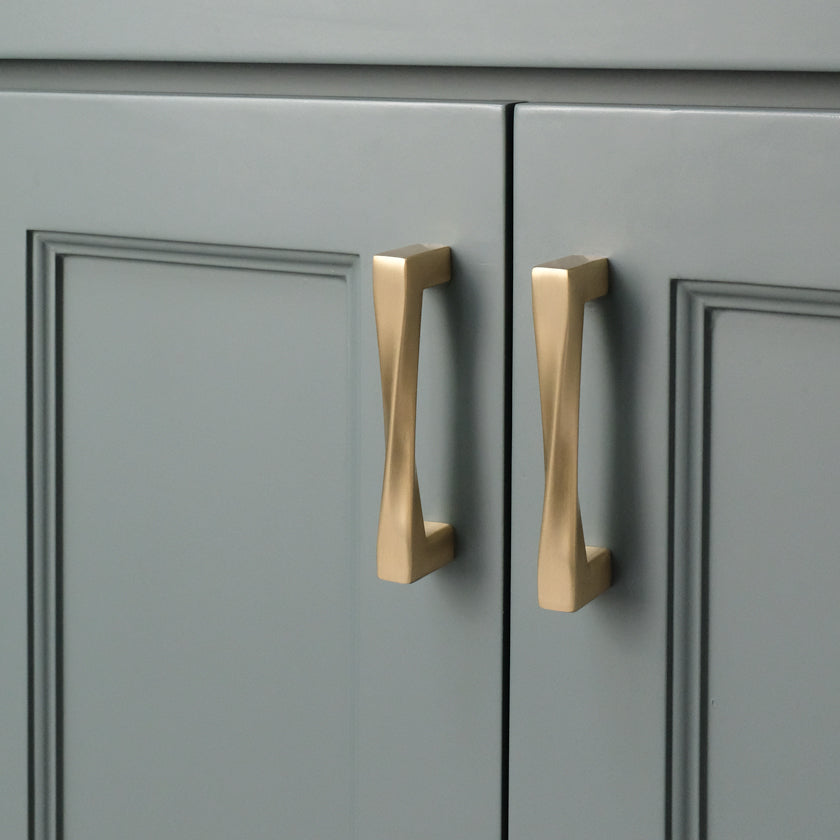 How to measure drawer pulls? | A Guide To Choosing Handle Width